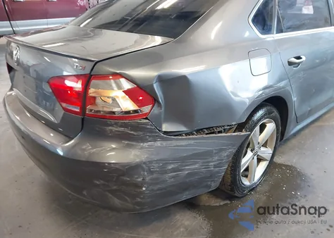 2014 Volkswagen Passat 1.8T Wolfsburg Edition из США, поврежденный, VIN 1VWAT7A34EC021644